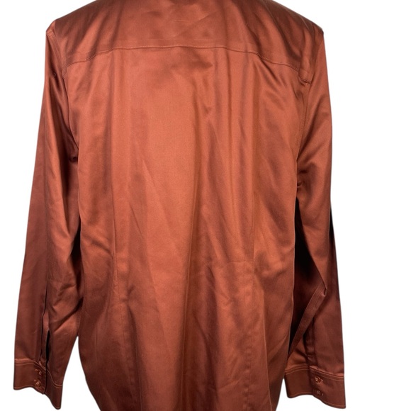 Chicos No-Iron Button Down Blouse in Copper Sateen Cotton Large (Chicos 2) - Picture 5 of 11